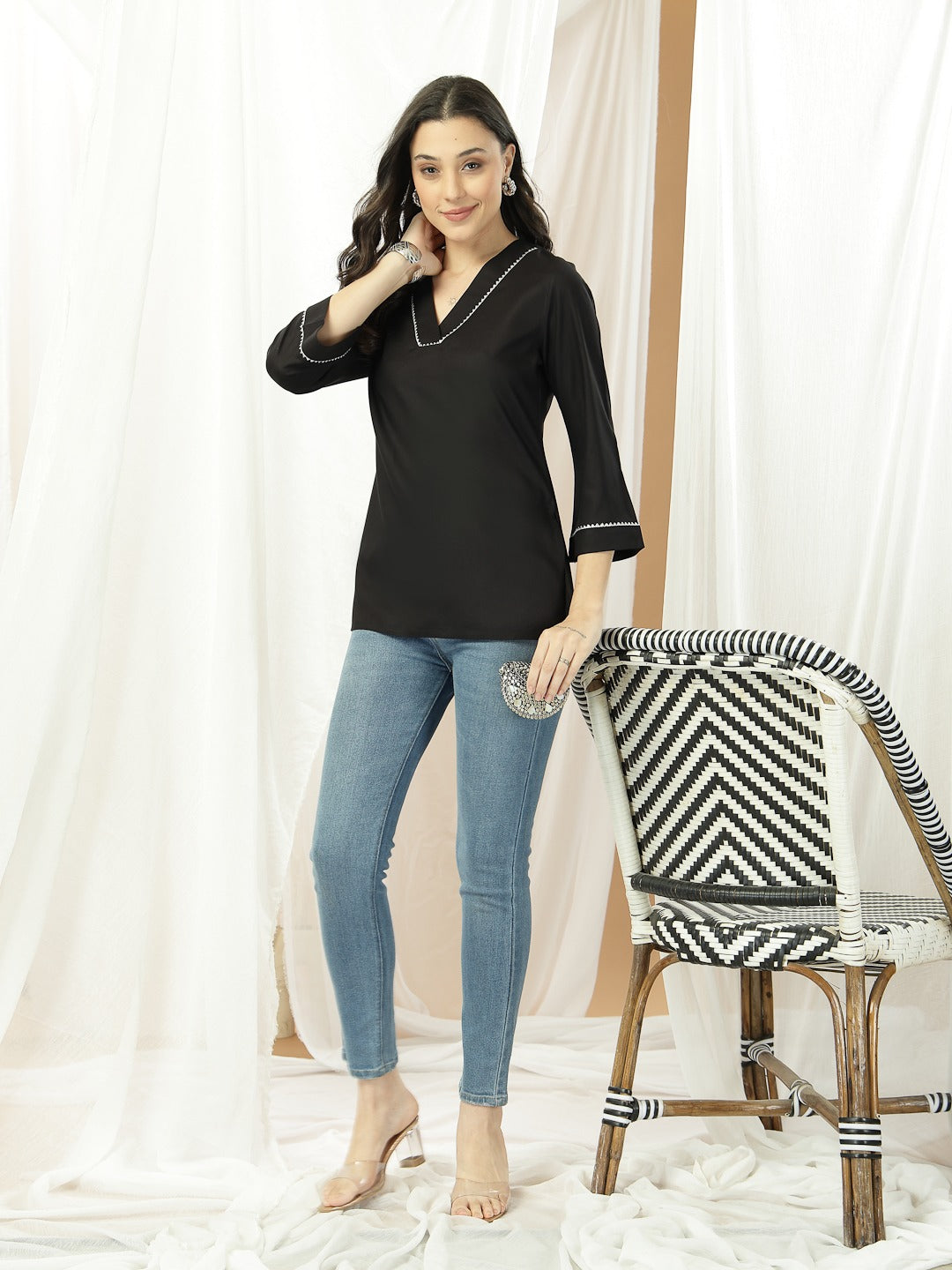 Women’s Black Cotton Flex Kurti – Solid V-Neck Everyday Wear