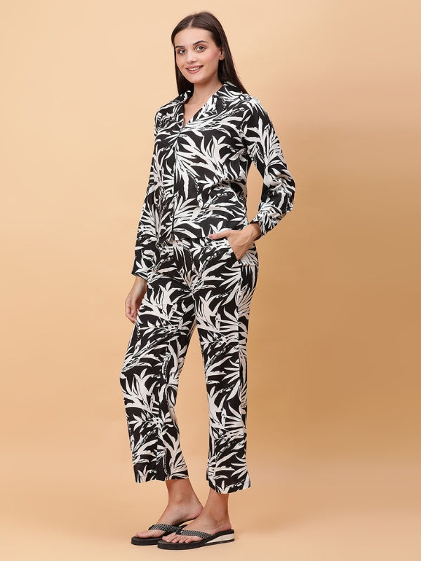 Botanical Leaf Print Women’s Nightsuit