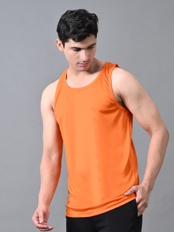 Vest & Sando